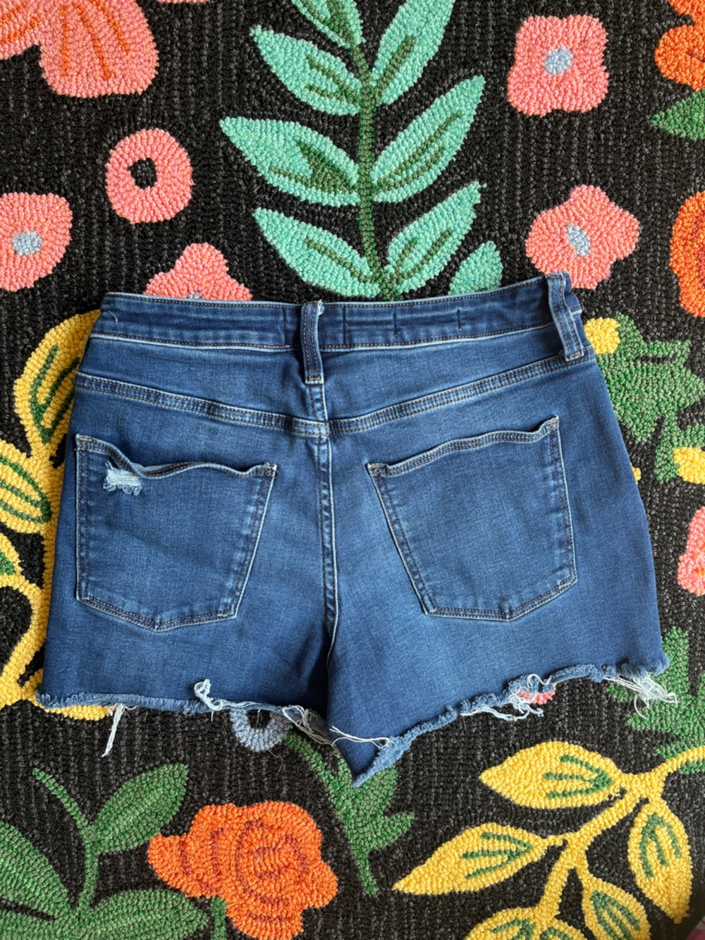 Universal Thread High Rise Midi Shorts SET - Picture 3 of 7